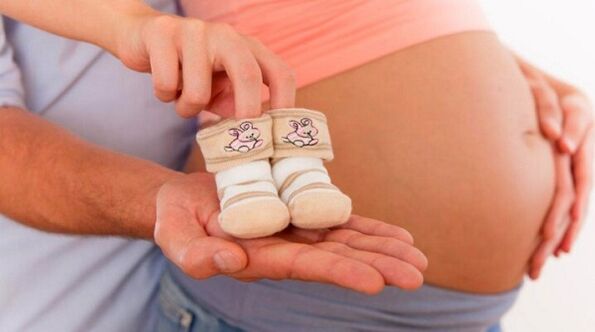 Pregnancy as a cause of the development of pelvic varicose veins.